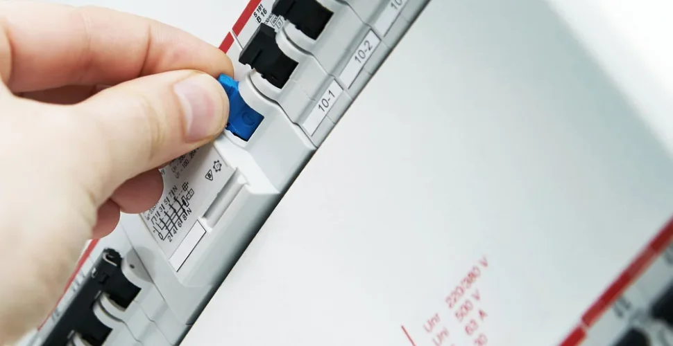 Sparen im Haushalt: Rückforderung für Gas und Strom