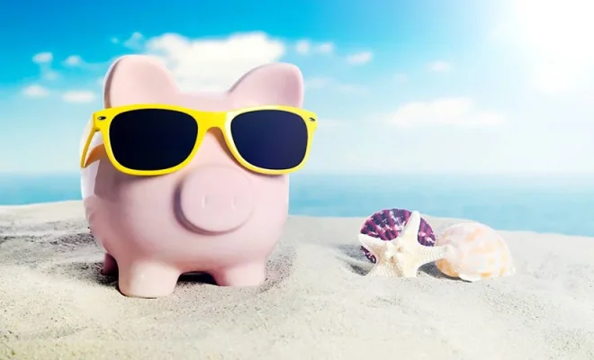 Wie man bei einem Strandurlaub Geld sparen kann